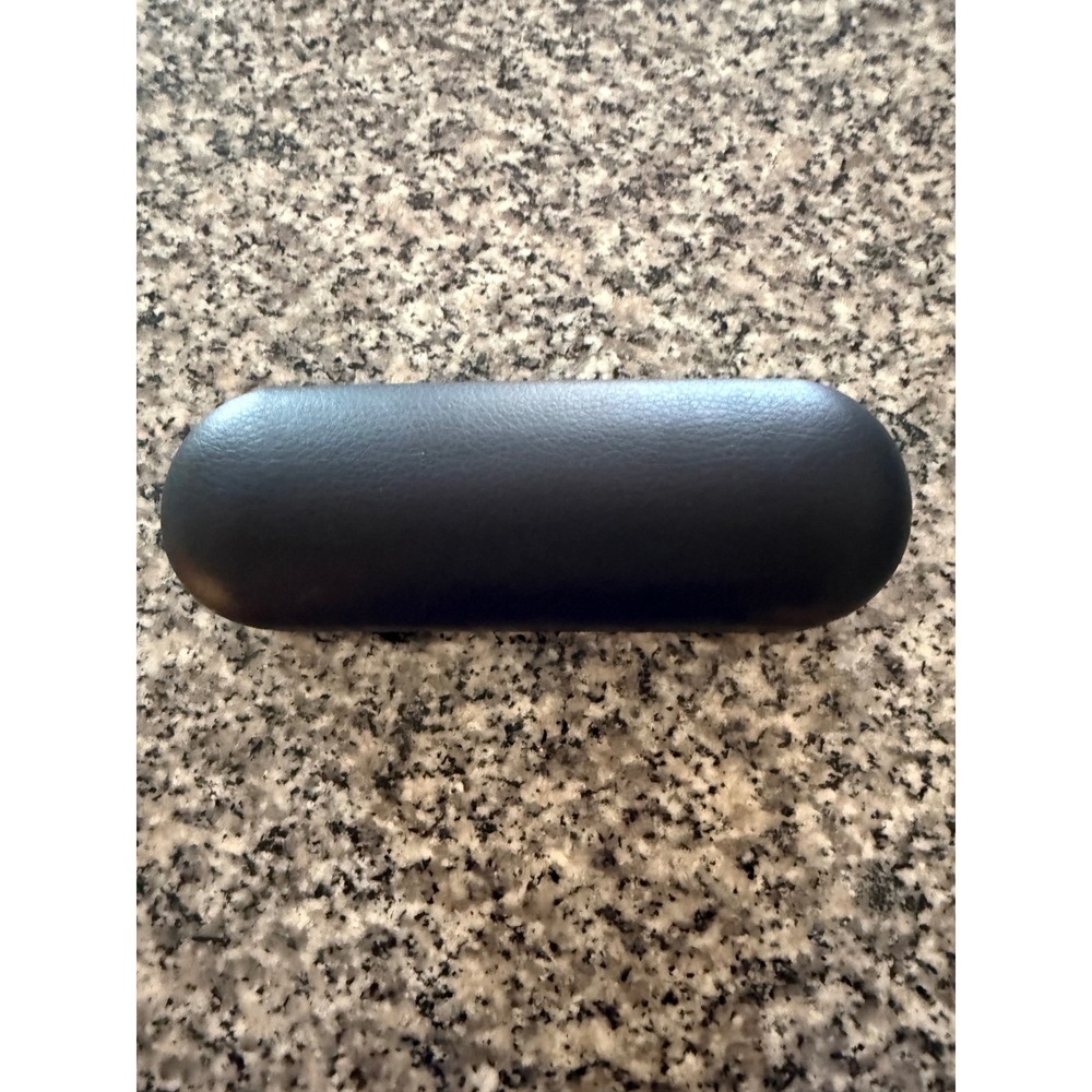 Oakley Hard Shell Sunglasses Case Unisex OS Black Good Clam Case Protective